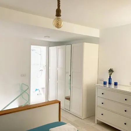 Charming Bungalow In Costa Adeje With Shared Pool Ferienhaus Playa de las Américas